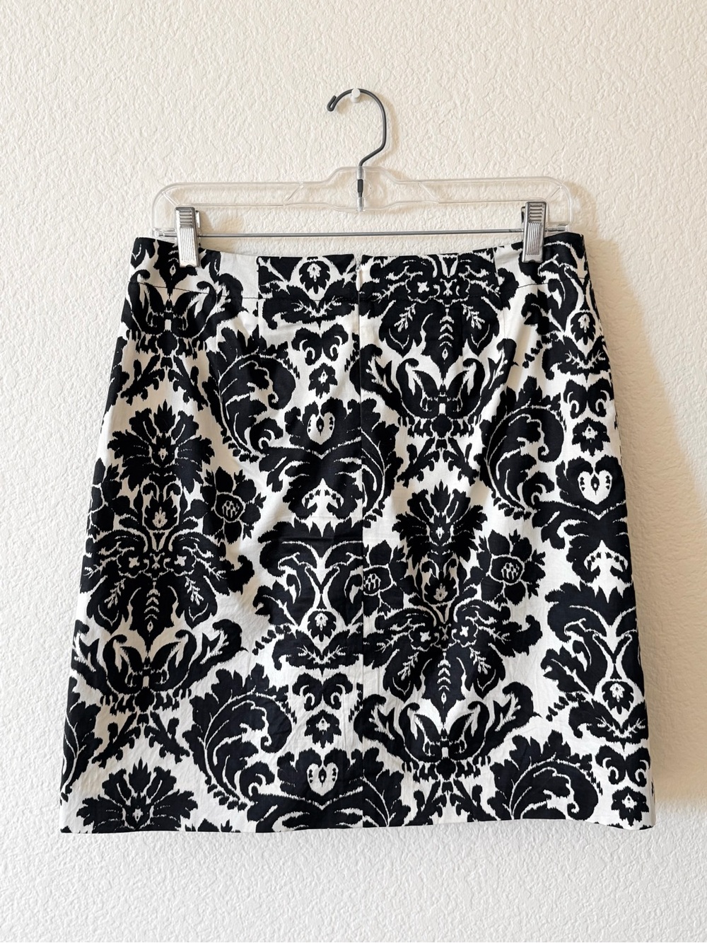LOFT Black & White Damask Mini Skirt - Picture 3 of 3